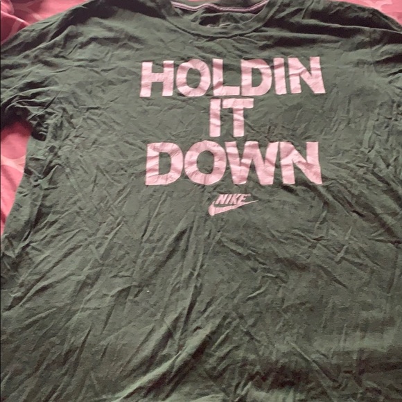 Green Nike t shirt - Picture 2 of 2